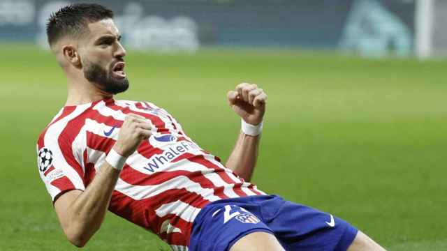 Yannick-Ferreira Carrasco, objetivo del Barça de Xavi, celebrando un gol / EFE