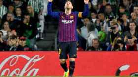 Leo Messi celebrando su tercer gol contra el Betis / EFE
