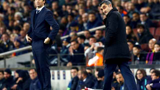 Santiago Solari y Ernesto Valverde en su primer clásico como rivales en el Camp Nou / EFE