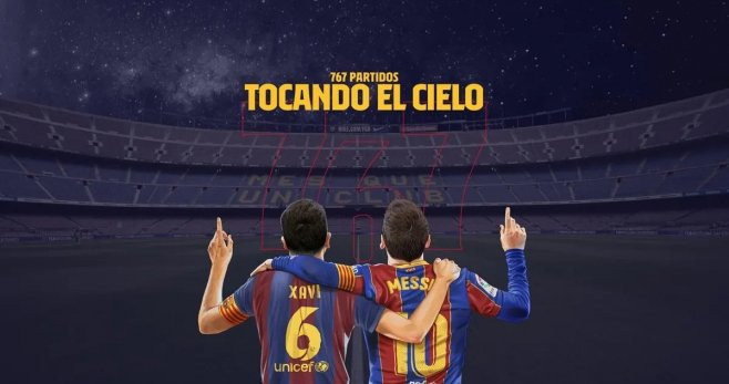 Homenaje a Messi tras igualar a Xavi | FCB