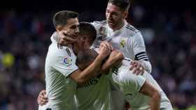 Los jugadores del Madrid celebran el gol de Lucas Vázquez frente al Valencia / EFE