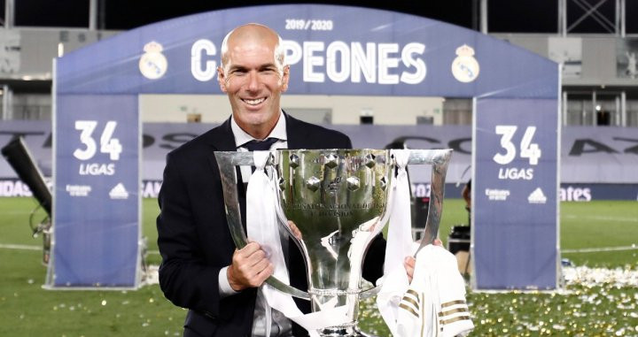 Zidane celebrando la Liga número 34 del Real Madrid / EFE
