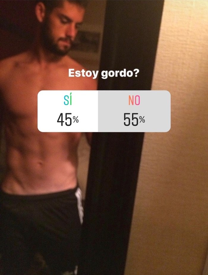Una foto de Isco en el espejo en su storie de Instagram / Instagram