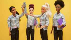 Muñecas Barbie ingenieras robótica / BARBIE