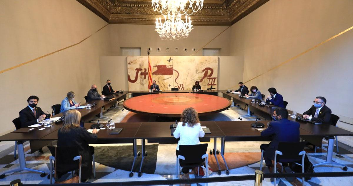 Primera reunión del Consejo Ejecutivo de la Generalitat con la silla vacía de Quim Torra / GOVERN