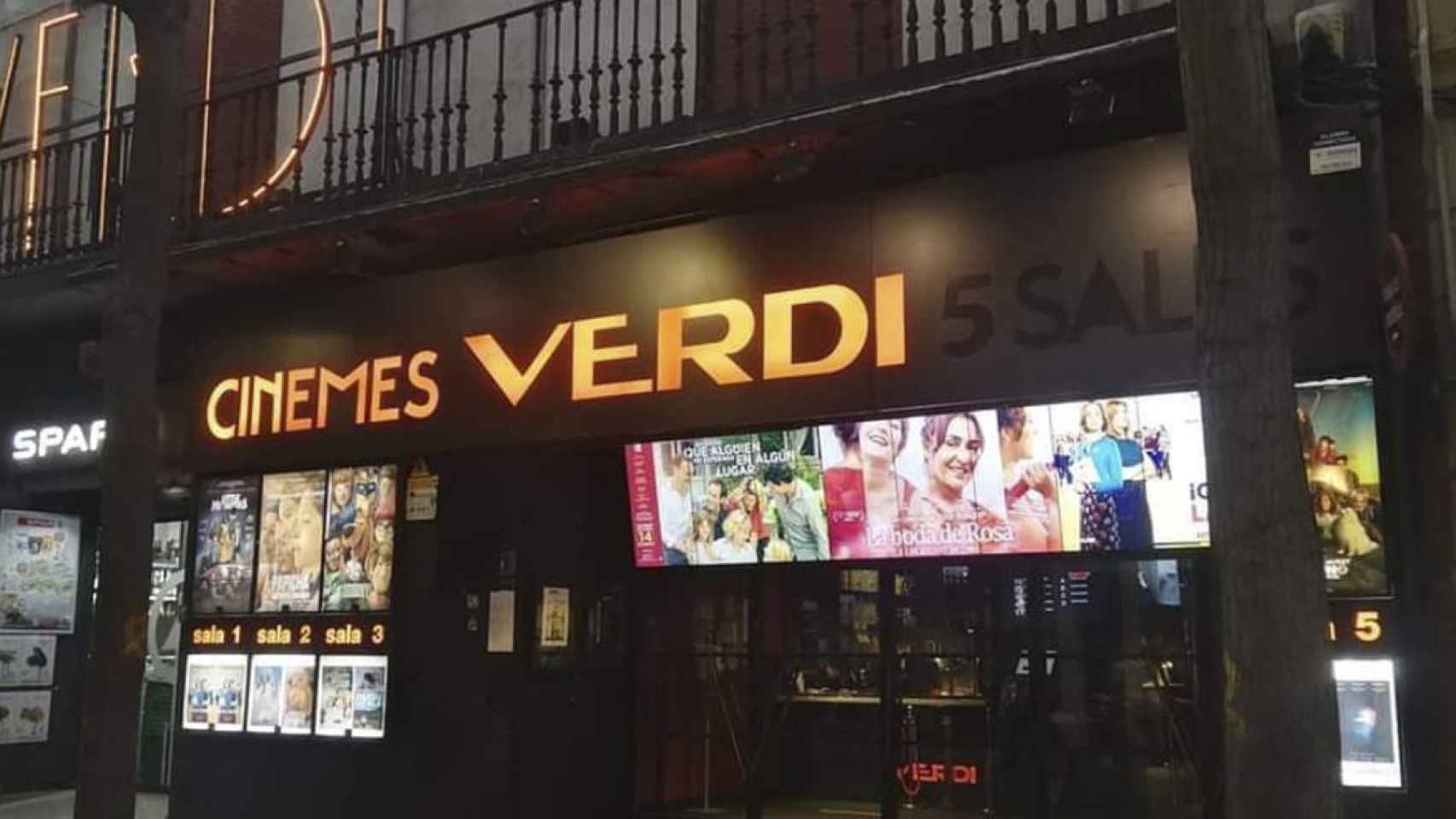 Fachada de Cines Verdi en Barcelona / VERDI