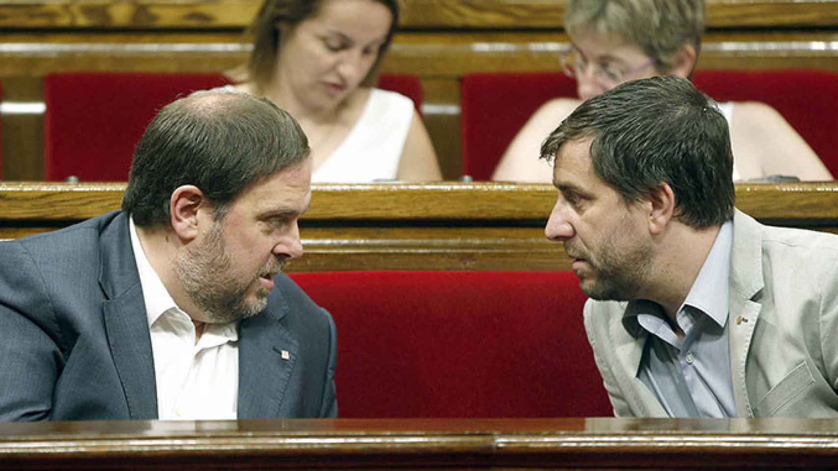 El vicepresidente económico de la Generalitat, Oriol Junqueras, y el consejero de Salud, Antoni Comín, en una imagen de archivo / EFE