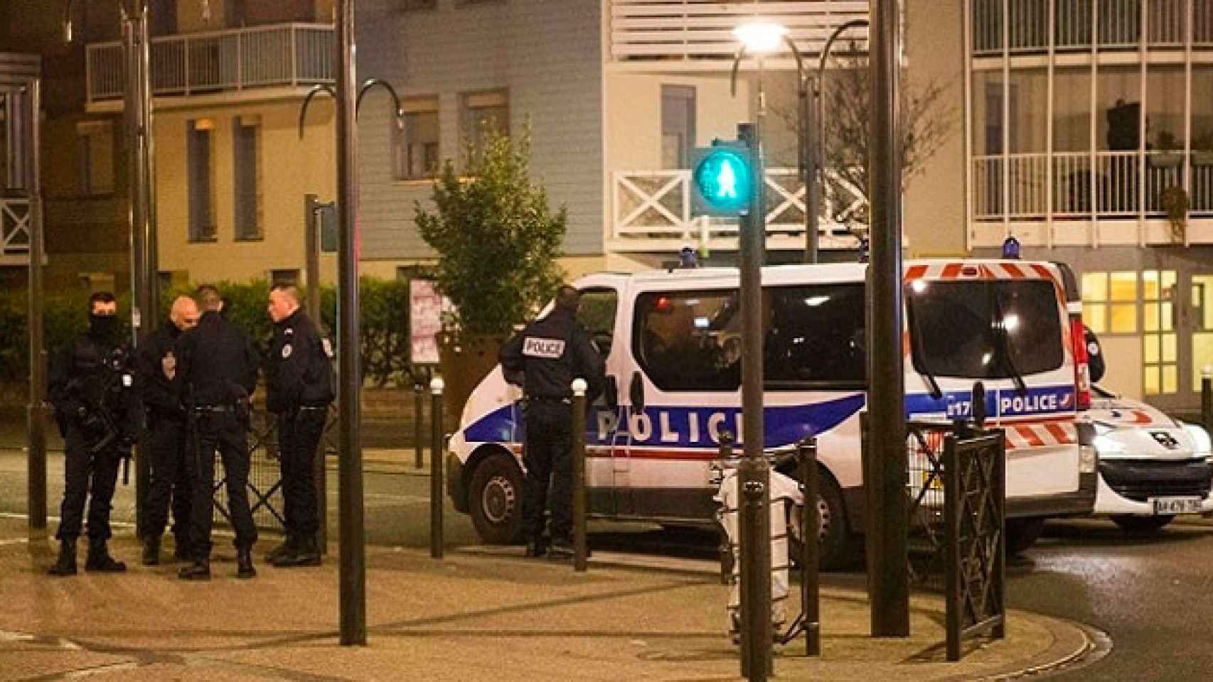 Agentes de policía en las calles de Bruselas / EFE