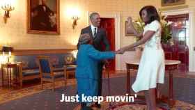 Una abuela de 106 años consigue hacer bailar a Obama en la Casa Blanca.