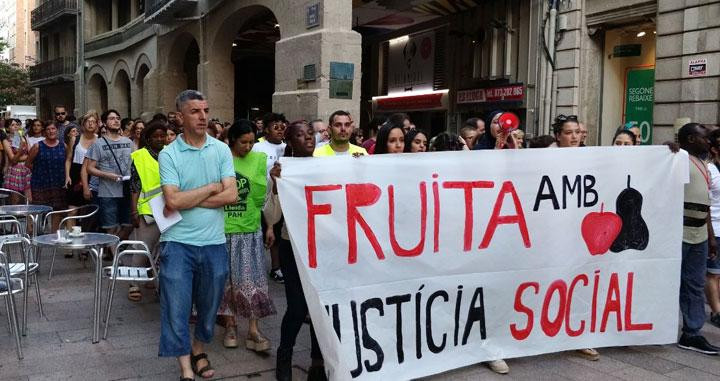 Protesta para reclamar justicia para los temporeros / PLATAFORMA FRUITA JUSTICIA SOCIAL