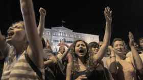 Seguidores de Syriza celebrando el domingo pasado el triunfo del 'no' en el referéndum