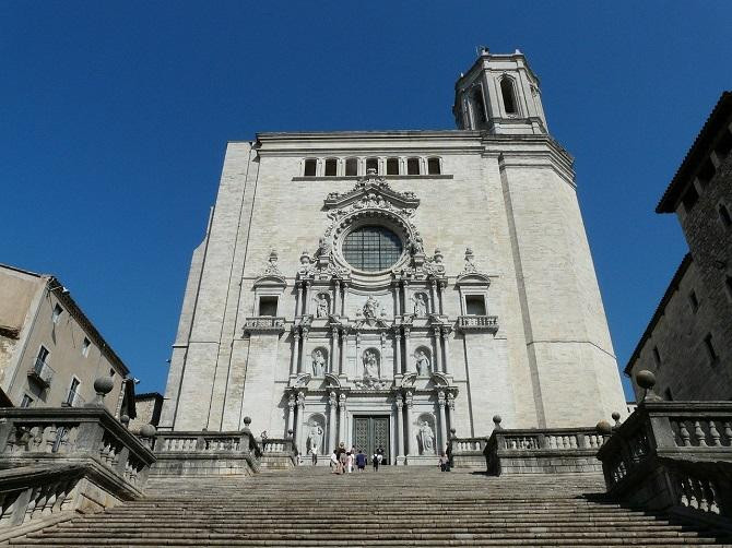 Catedral de Girona / Hans Braxmeier EN PIXABAY