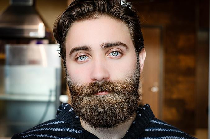 Un hombre con barba / PIXABAY