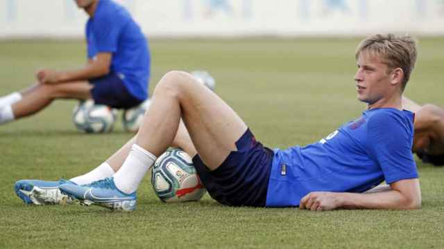 Una foto de Frenkie de Jong durante un entrenamiento del Barça / FCB