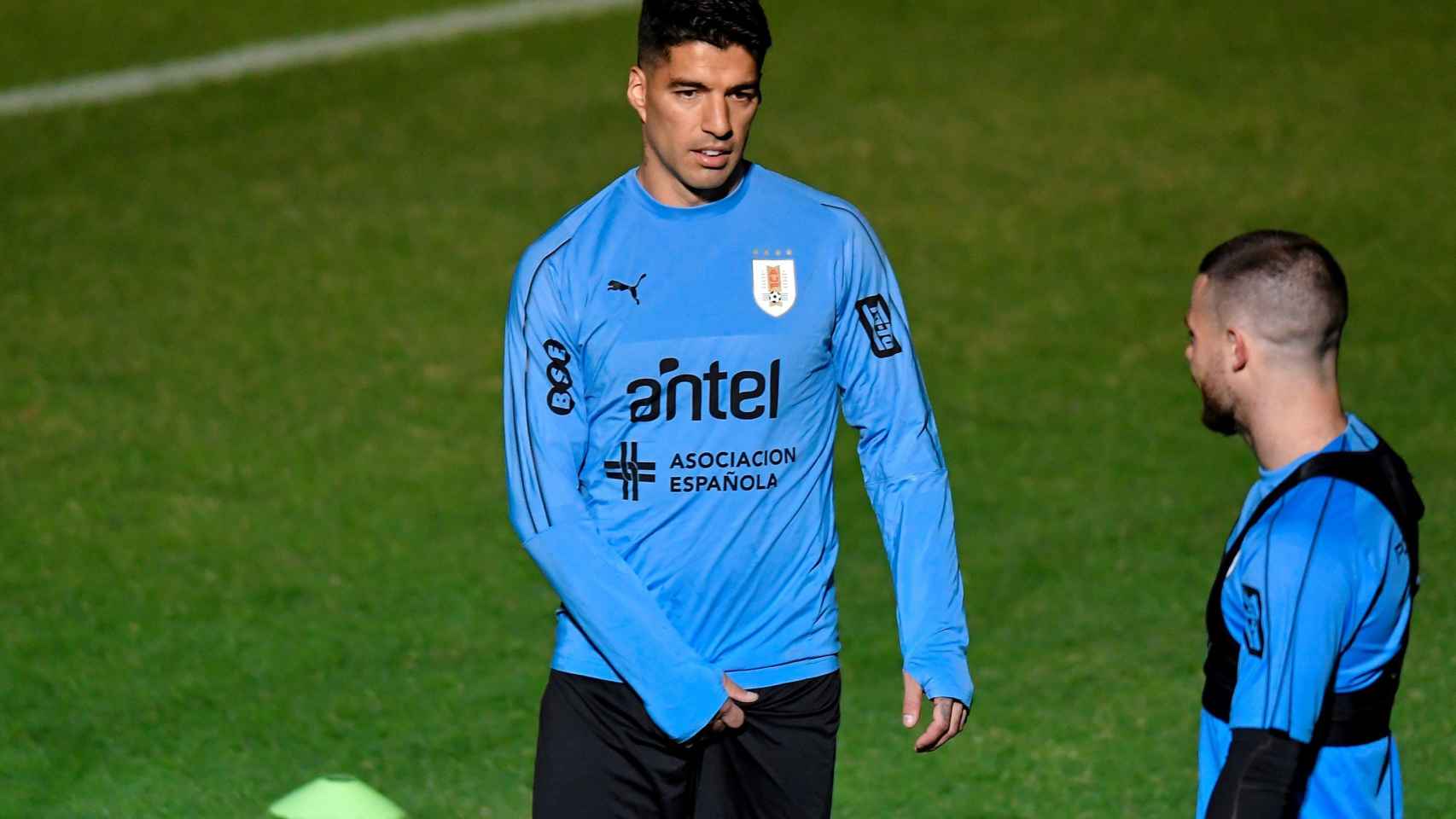 Luis Suárez en un entrenamiento con Uruguay / EFE