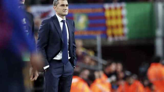 Una foto de Ernesto Valverde durante un partido del Barça en el Camp Nou / FCB