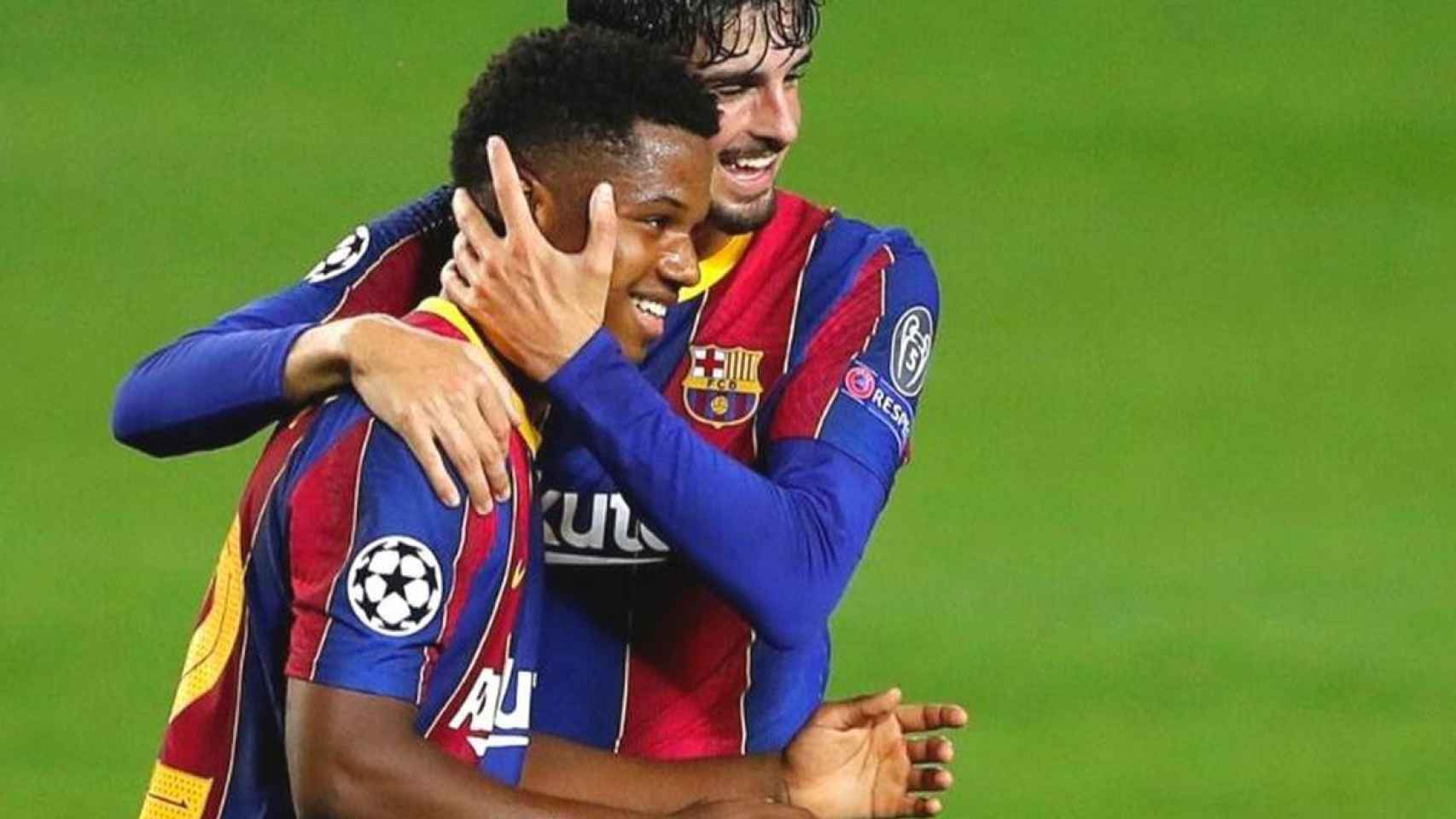 Ansu Fati y Trincao celebran un gol del Barça / EFE