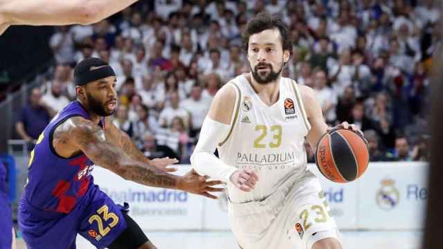 Llull supera a Delaney en un clásico contra el Barça / EFE