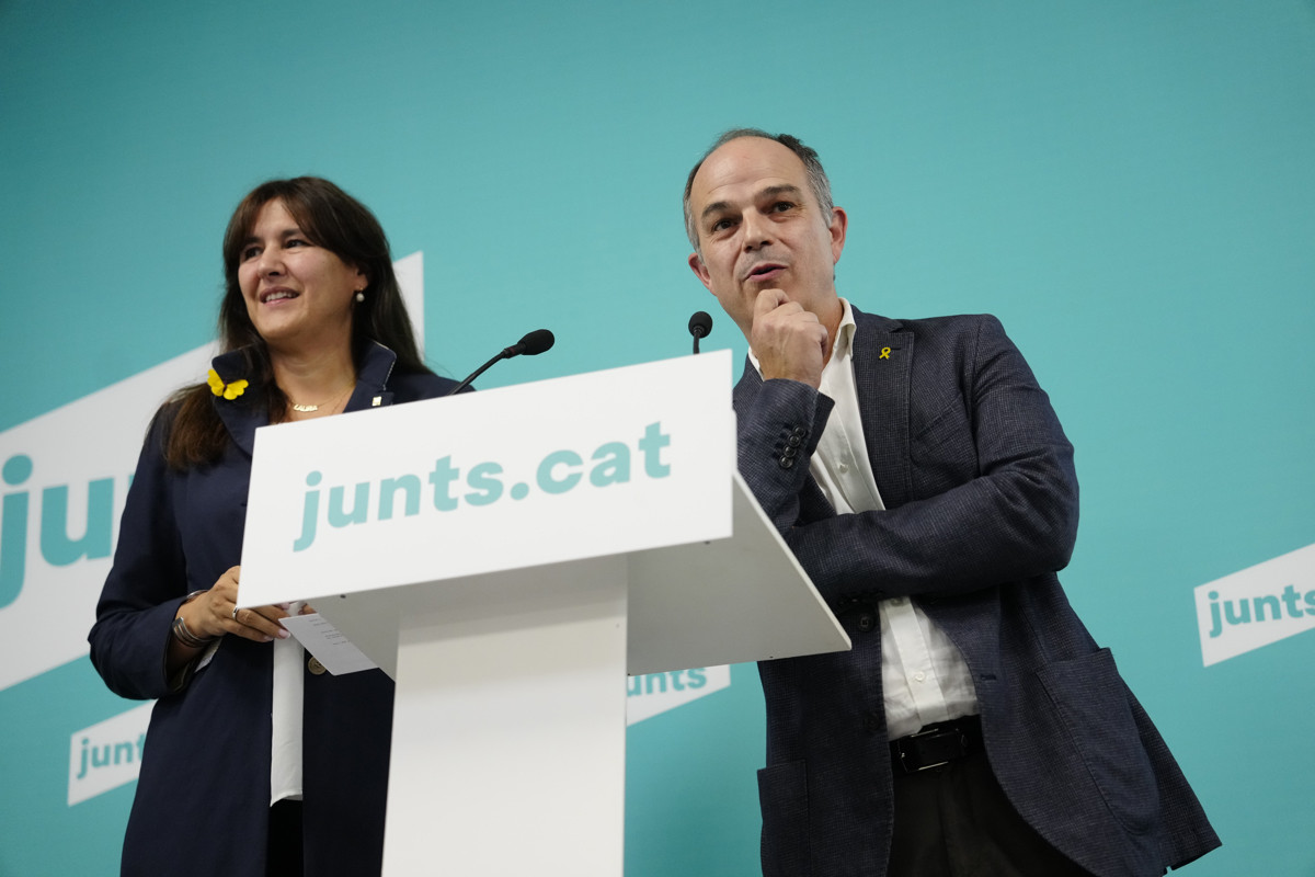 La presidenta de Junts, Laura Borràs, y el secretario general, Jordi Turull / EFE - Enric Fontcuberta
