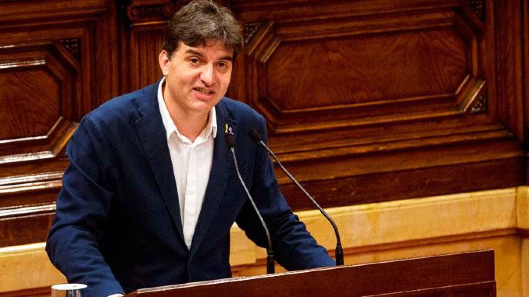 Sergi Sabrià, diputado de ERC, en el Parlamento catalán / EFE