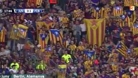 'Esteladas' en la grada de los aficionados del Barça durante la pasada final de la Champions