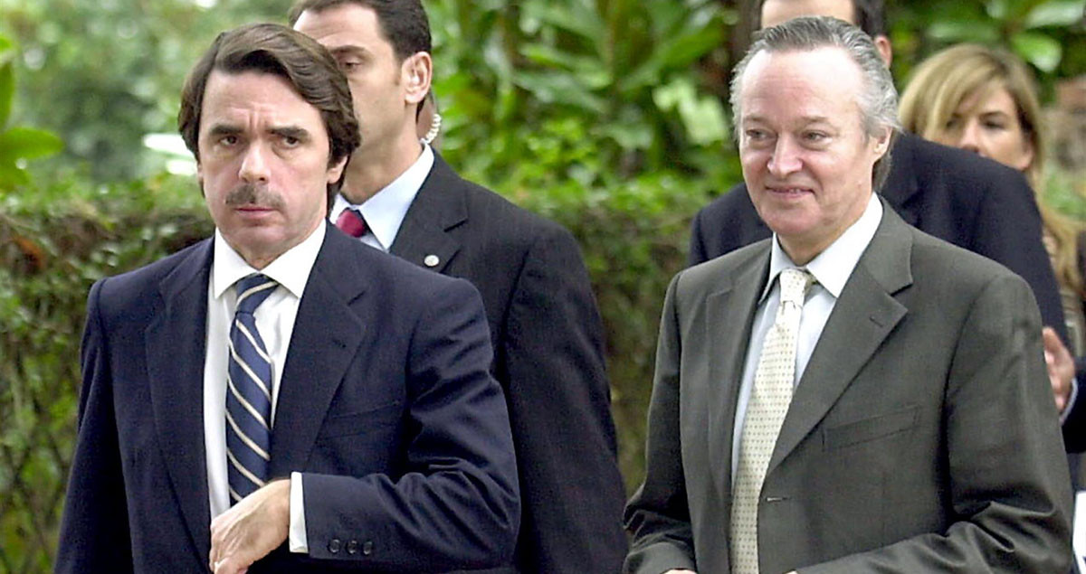 José María Aznar (i) y Josep Piqué (d), en una imagen de archivo / EFE