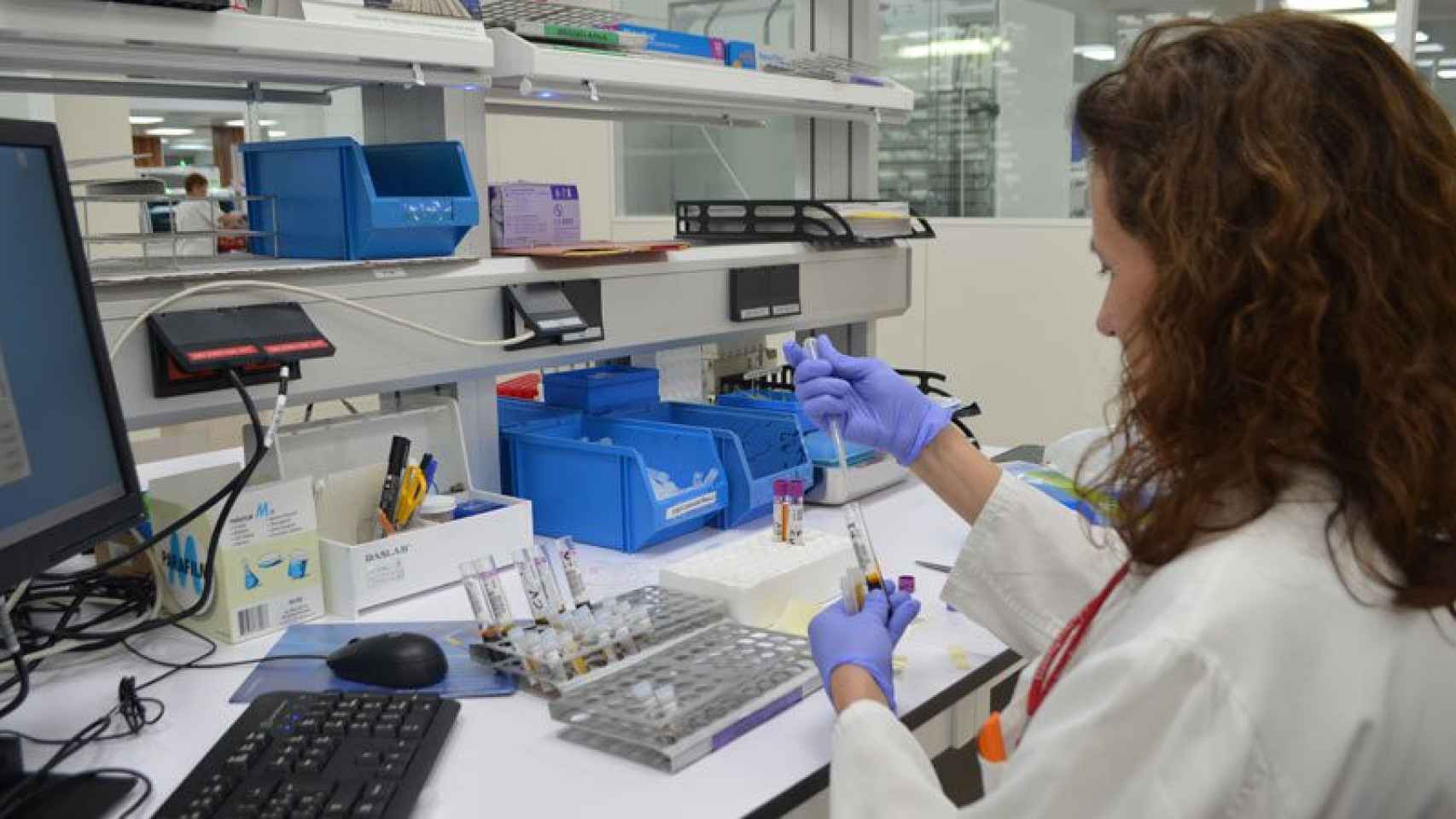 Imagen del laboratorio del Hospital Josep Trueta, el mayor centro sanitario de Girona.