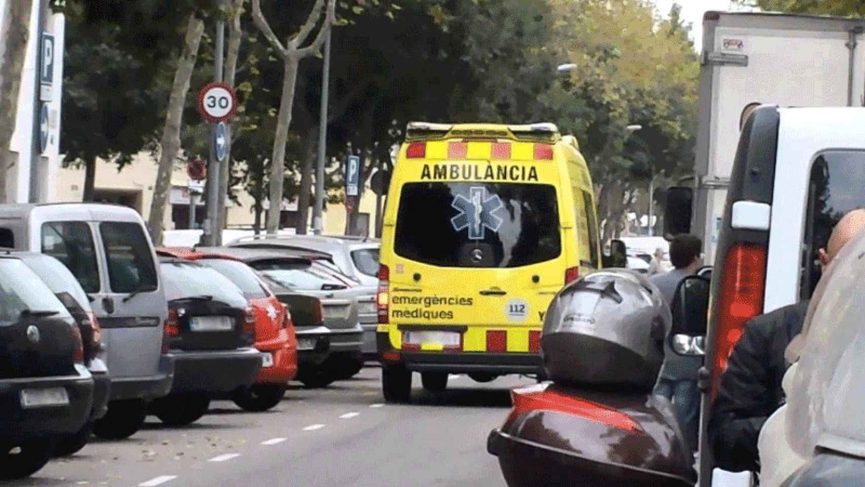 Una de las ambulancias catalanas
