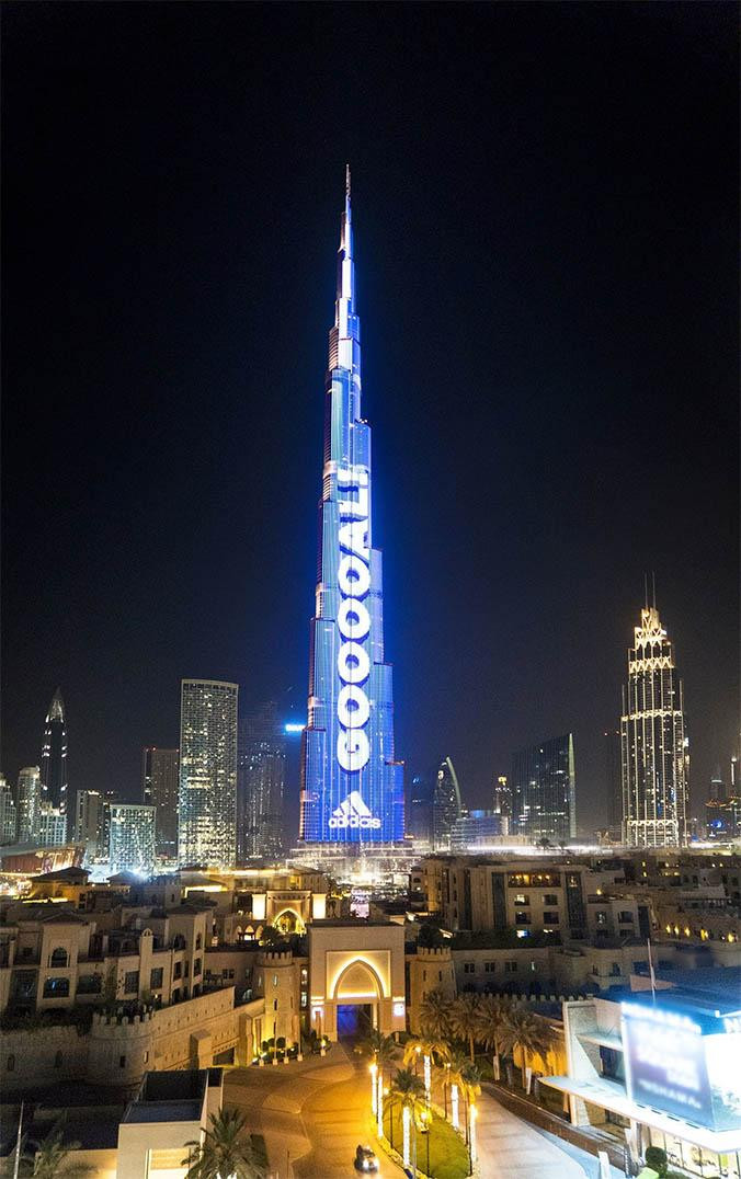 Imagen del Burj Khalifa convertido en marcador con motivo del Mundial 2018 / PIXABAY