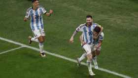 Messi celebra uno de los goles de Argentina ante Croacia / EFE