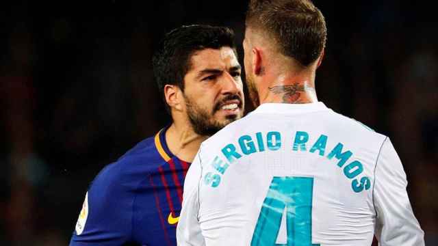 Luis Suárez y Sergio Ramos se enfrentan en el Barça - Real Madrid más vigilado / EFE