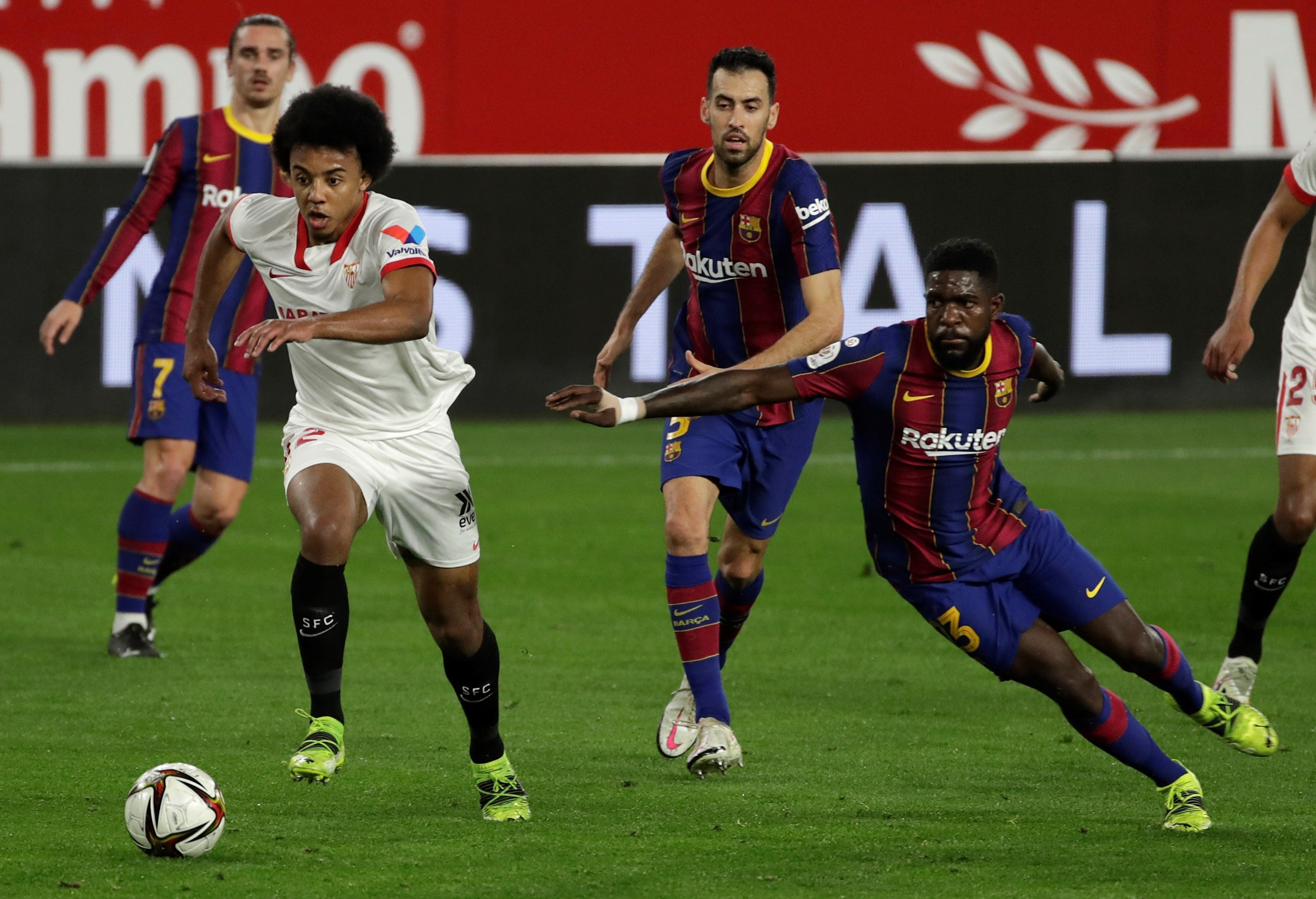 Koundé, en un partido que el Sevilla disputó contra el Barça / EFE