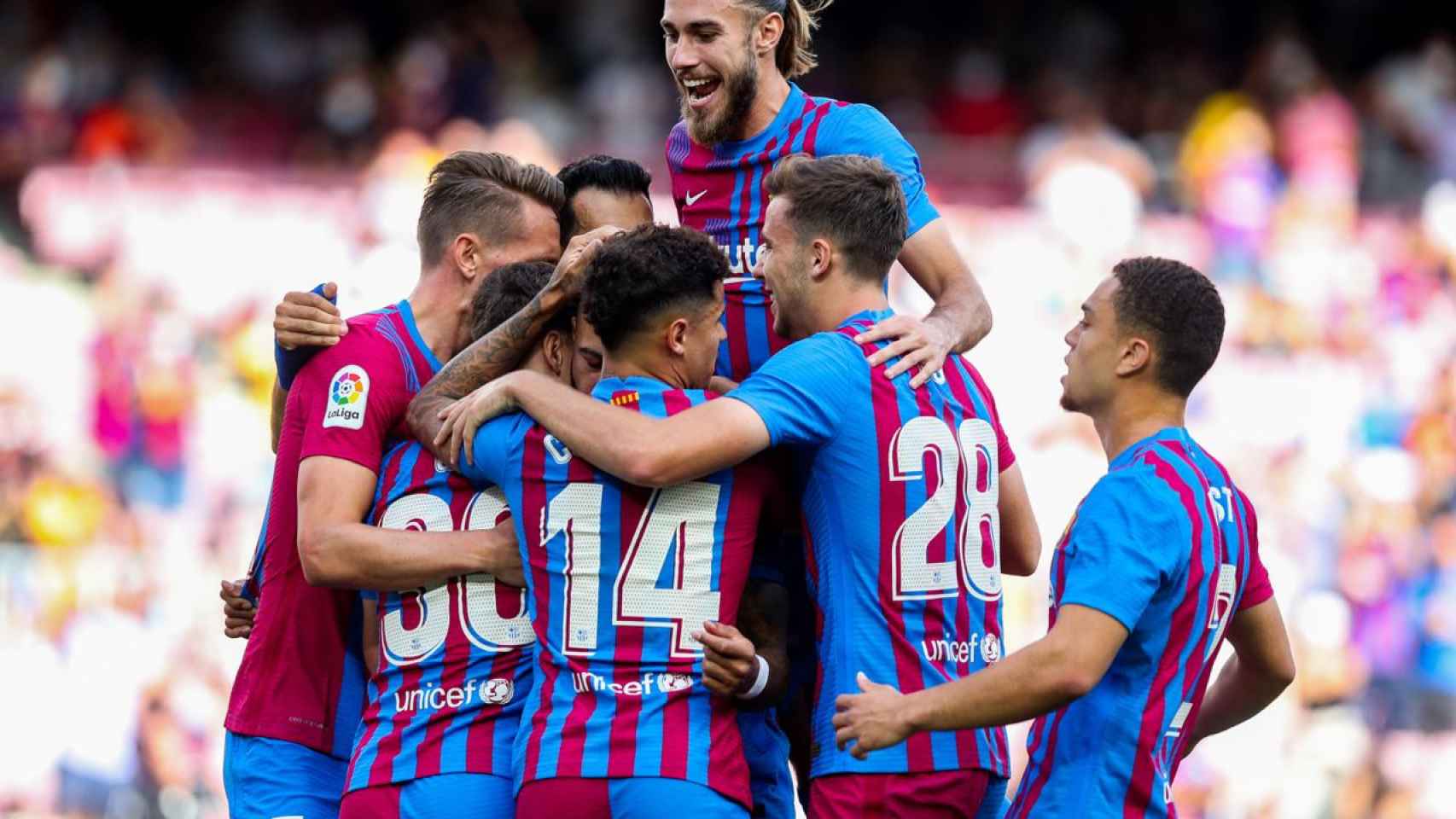 El Barça celebra un gol ante el Levante / EFE