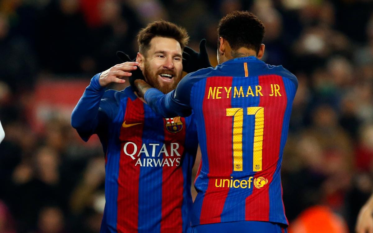Leo Messi y Neymar Junior celebrando un gol con el Barça / EFE
