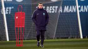 Valverde durante un entrenamiento con el FC Barcelona / EFE