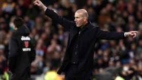 Zinedine Zidane dirigiendo el Real Madrid contra el Athletic / EFE