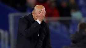 Zidane lamentando una ocasión en el Getafe-Real Madrid / EFE