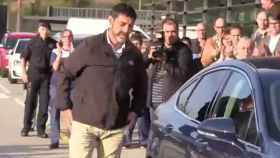 El mayor Josep Lluís Trapero, a su llegada a la sede central de los Mossos d'Esquadra en Sabadell / CG