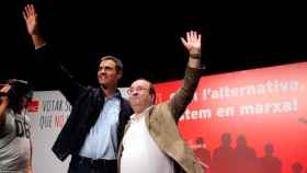Pedro Sánchez (i), secretario general del PSOE, junto a Miquel Iceta (d), líder del PSC, este sábado en un acto del partido en Badalona / EFE