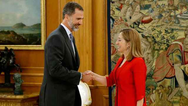 El rey Felipe VI y la presidenta del Congreso, Ana Pastor / EFE