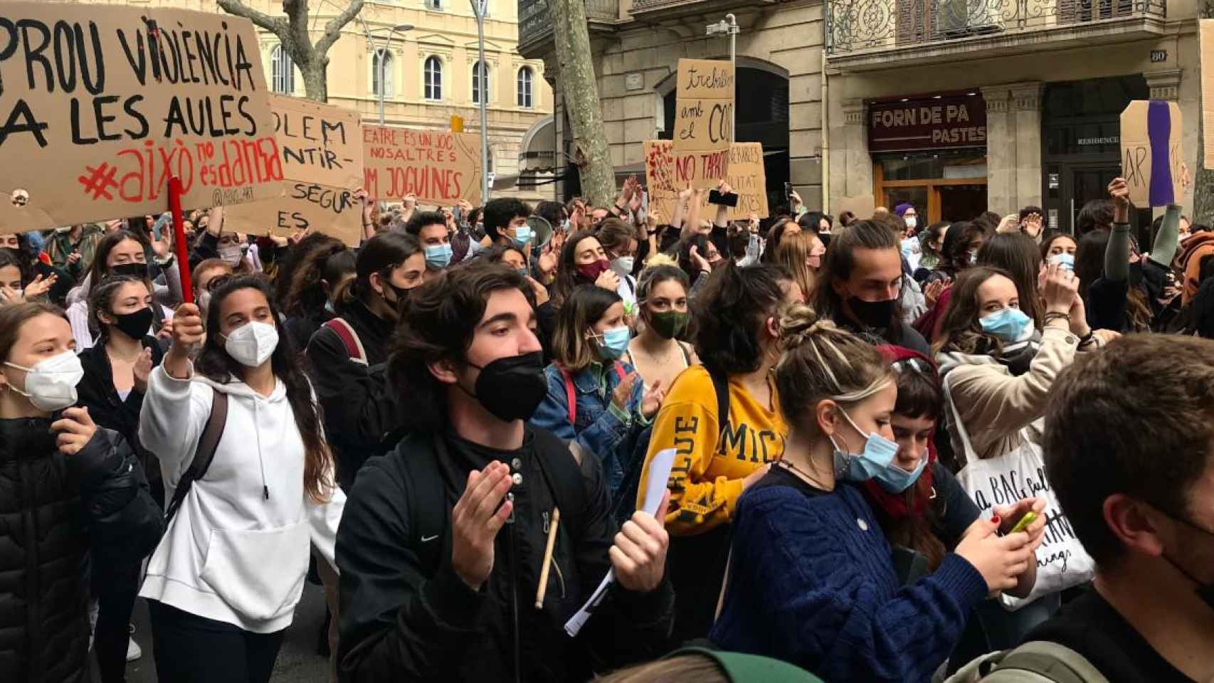 Alumnos del Institut del Teatre y de artes escénicas en una manifestación contra el acoso sexual / EP