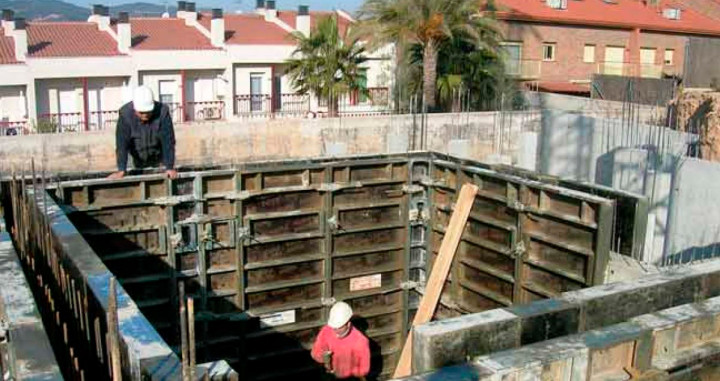 Imagen de la construcción de un refugio subterráneo / ABQ