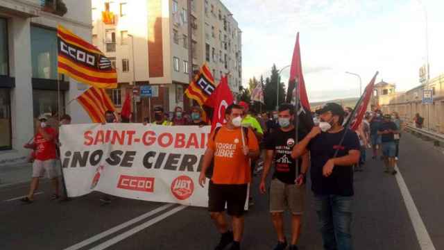 Protesta de trabajadores de Saint-Gobain / UM9-CUP