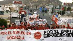 Manifestación de los empleados de la embotelladora de Coca-Cola Iberian Partners en Fuenlabrada (Madrid)