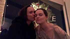 Ellen Page besa a Emma Portner / Instagram