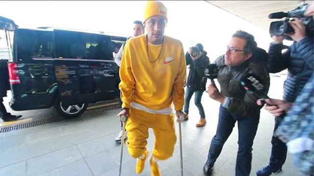 Una foto de Neymar Jr. en el aeropuerto de Barcelona / TWITTER