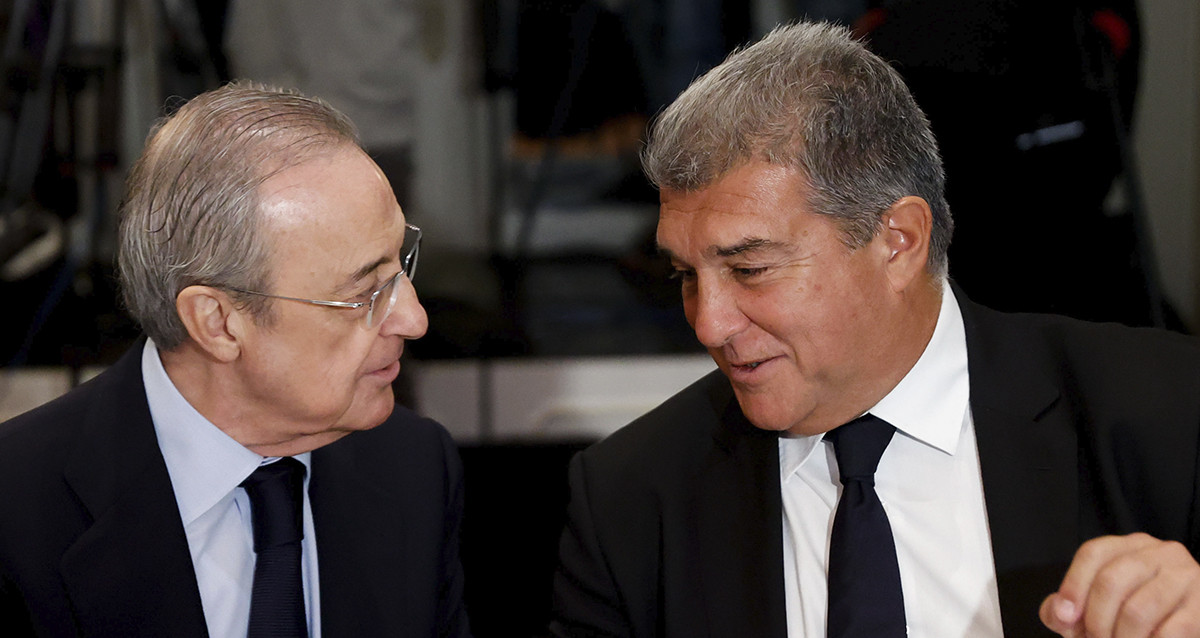 Florentino Pérez y Joan Laporta, fundadores de la Superliga Europea, conversan en un encuentro en Madrid / EFE