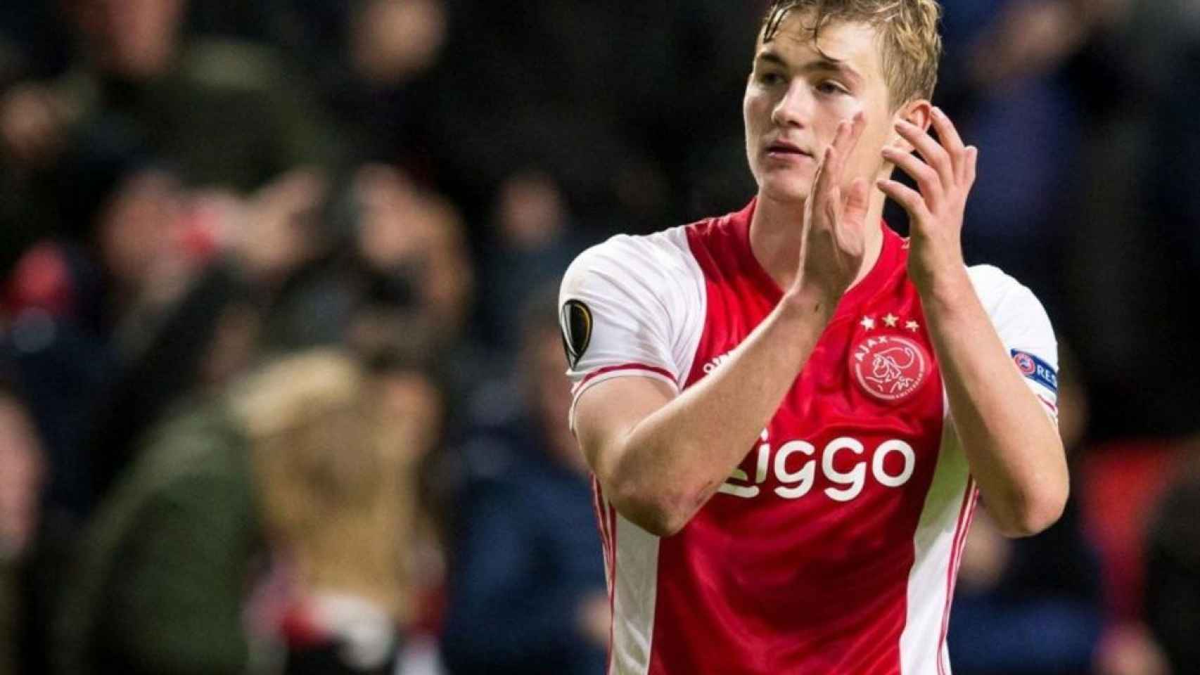 Matthijs de Ligt en un partido con el Ajax / EFE
