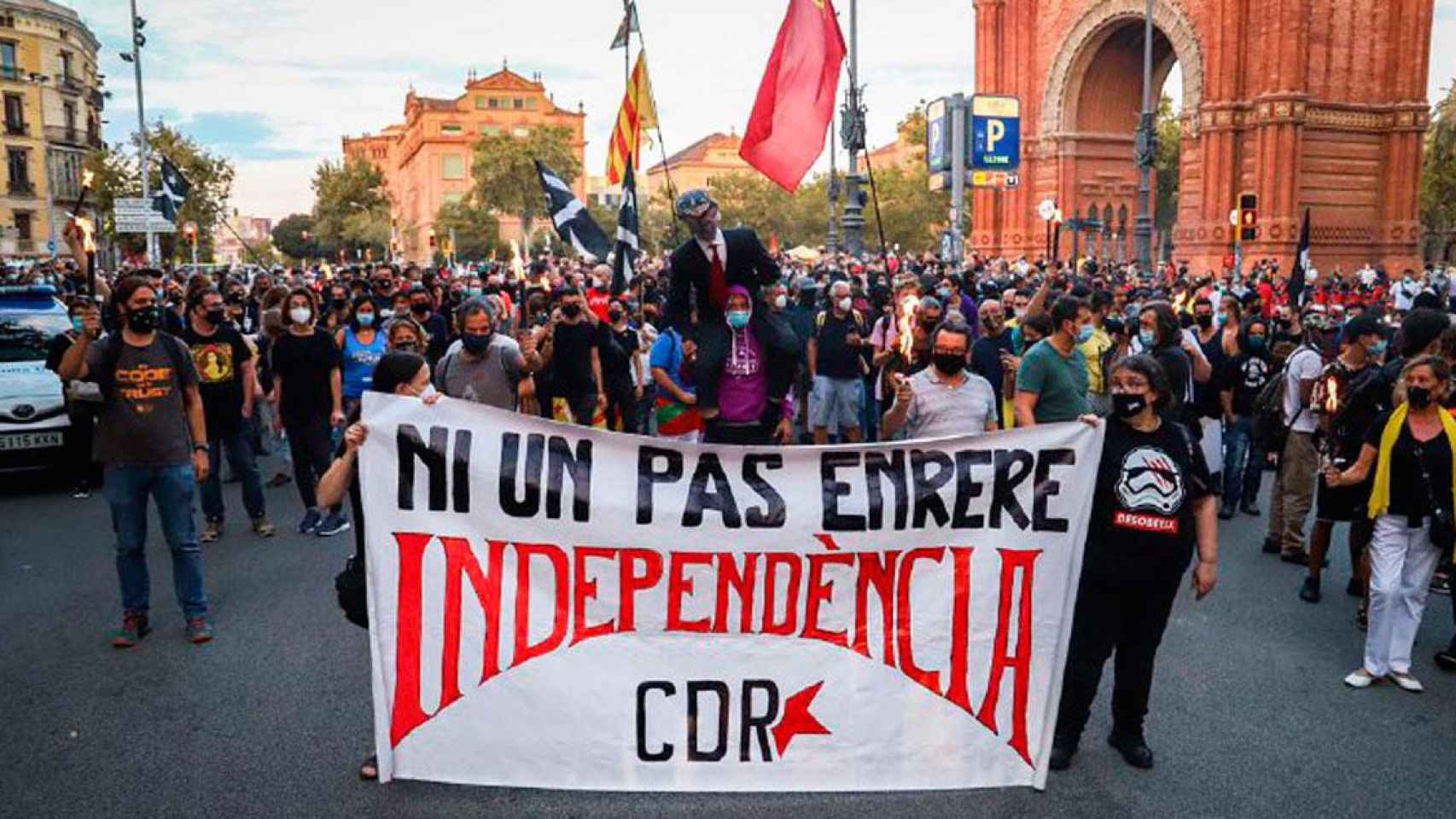Imagen de la cabecera de la marcha de los CDR en Barcelona / CG