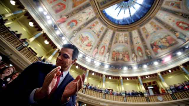 El candidato a la presidencia del Gobierno, Pedro Sánchez, en el Congreso de los Diputados / EFE